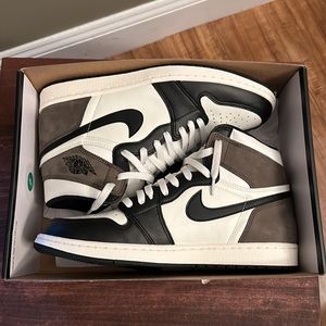 Jordan 1 Retro High OG ‘Dark Mocha’
